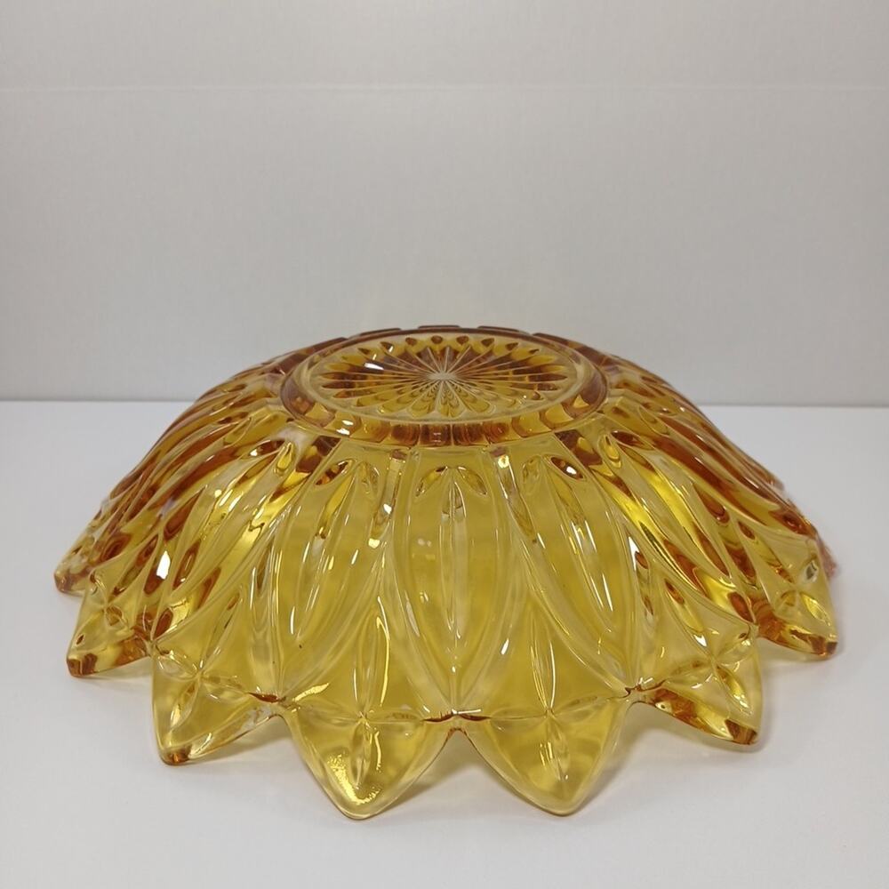 Vintage Federal Glass Flower Sunflower Petal Bowl Large Yellow Amber - Picture 4 of 16